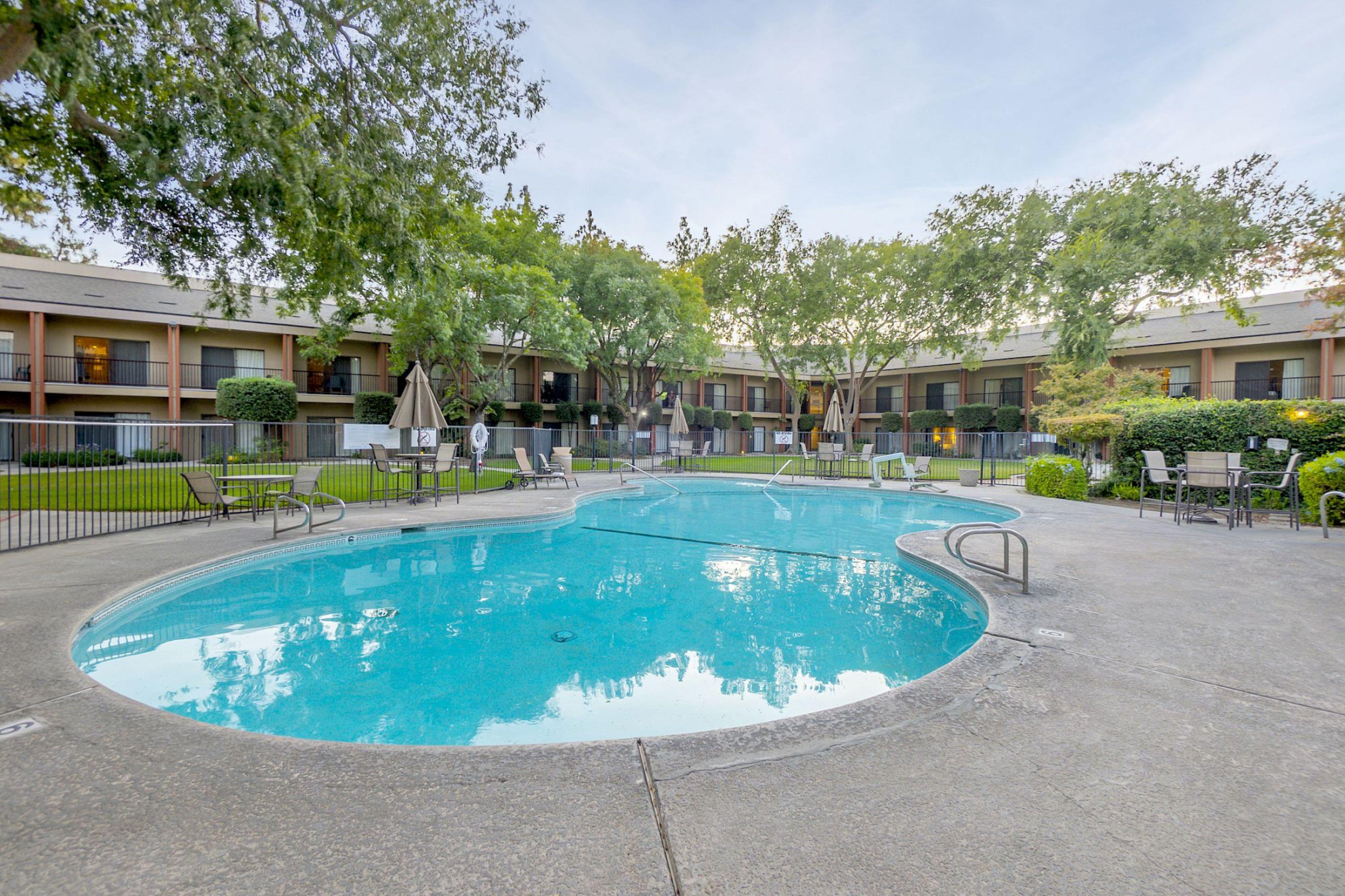 Hotel Piccadilly Airport 3*